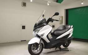 SUZUKI SKYWAVE 200 (Burgman 200)