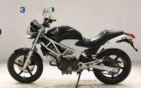 HONDA VTR 250 Gen. 2 2006 MC33