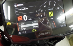 DUCATI DIAVEL V4 2025