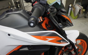 KTM 890 DUKE R 2021