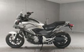 HONDA NC700X DCT RC63