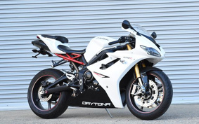 TRIUMPH DAYTONA 675 R 2012 TMD116
