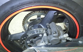 SUZUKI GSR250F