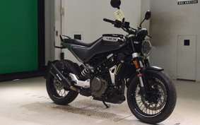 HUSQVARNA SVARTPILEN 401 2021