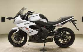 KAWASAKI ER600 F 2010