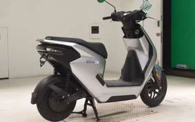 HONDA EM1 e: 2022 EF16