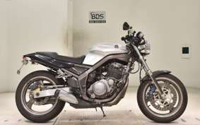 YAMAHA SRX400 3VN