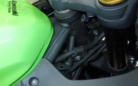 KAWASAKI ZX-25R 2005 ZX250E