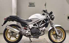 HONDA VTR 250 Gen. 2 MC33