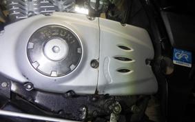SUZUKI GZ125-HS 2000