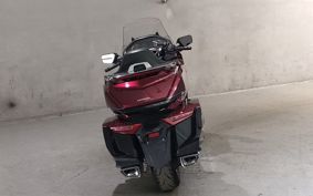 HONDA GL1800 TOUR DCT SC79