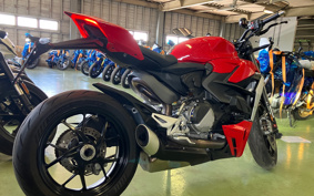DUCATI STREET FIGHTER V2 2023 3F00