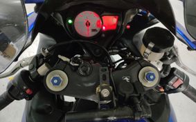 SUZUKI GSX-R750 CF111