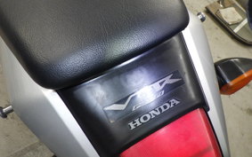 HONDA VTR 250 Gen. 2 2026 MC33