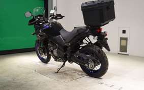 SUZUKI Vｽﾄﾛｰﾑ650XTA 2023 C733M