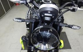 TRIUMPH TRIDENT 660 2025