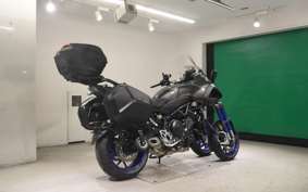 YAMAHA NIKEN GT 2025