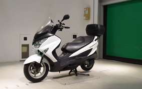 SUZUKI SKYWAVE 200 (Burgman 200)