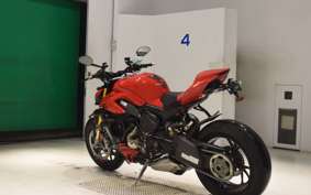 DUCATI STREETFIGHTER V4 S 2023