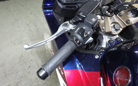 HONDA VFR800F 2019 RC79