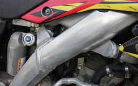 SUZUKI RM-Z250 2002