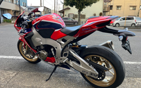HONDA CBR1000RR 2017 SC77
