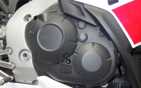 HONDA CBR1000RR SPECIAL EDITION 2015 SC59