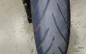 YAMAHA YZF-R1 2002