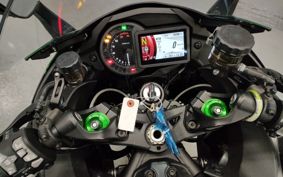 KAWASAKI NINJA H2 SX SE 2018 ZXT02A