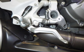 DUCATI STREETFIGHTER V2 2024