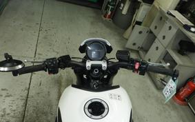 TRIUMPH TRIDENT 660 2021