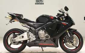 HONDA CBR600RR 2005 PC37