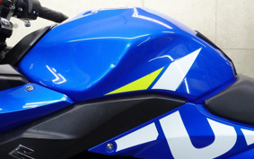 SUZUKI GSX250 R DN11A