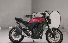HONDA CB250R MC52
