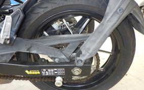 SUZUKI ｼﾞｸｻｰ250SF