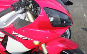 YAMAHA YZF-R1 2002