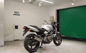HONDA VTR 250 2013 MC33