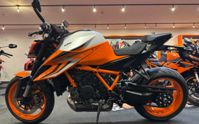 KTM 1290 SUPER DUKE R EVO V3940