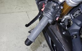 TRIUMPH DAYTONA 675 R 2016