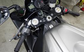 YAMAHA YZF-R1 2002