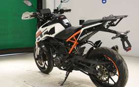 KTM 125 DUKE 2021