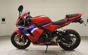 HONDA CBR600RR 2025 PC40