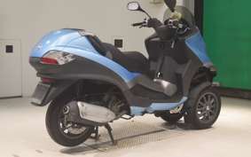 PIAGGIO MP3 250 2006