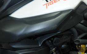 TRIUMPH TIGER 800 2014