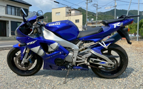 YAMAHA YZF-R1 2000 RN04