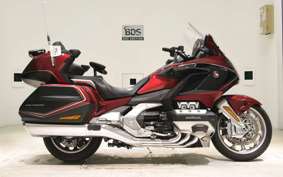 HONDA GL 1800 GOLD WING TOUR DCT SC79