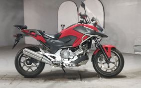 HONDA NC700X RC63