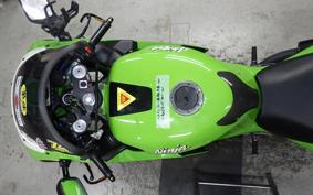 KAWASAKI NINJA ZX-7R 1999