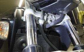 SUZUKI GSR250 2005