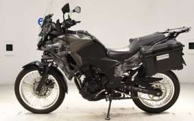 KAWASAKI VERSYS X250Aﾂｱﾗｰ LE250D